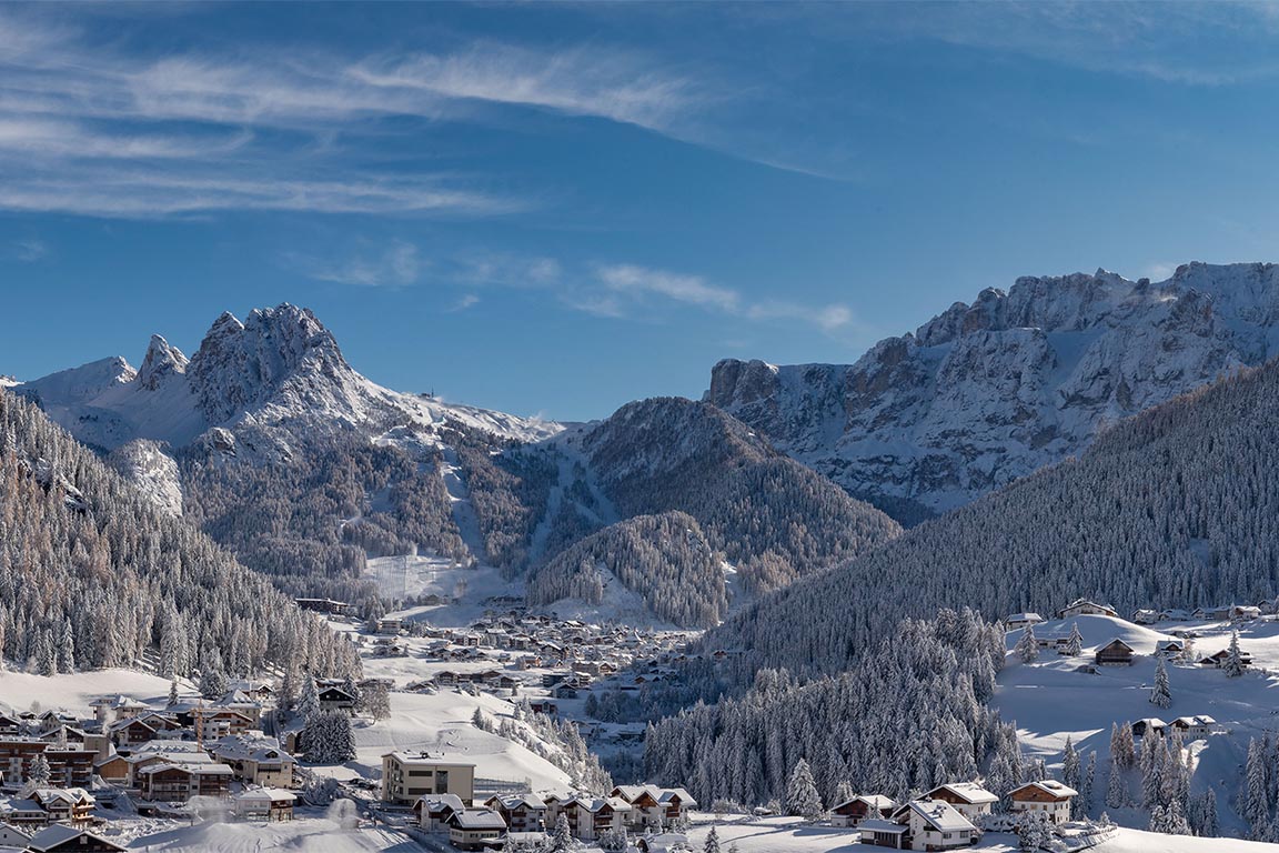 Wolkenstein in Gröden im Winter, Dolomiten Wolkenstein in Gröden im Winter, Dolomiten